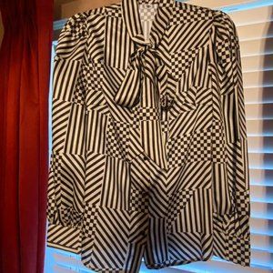 BLACK AND WHITE BLOUSE